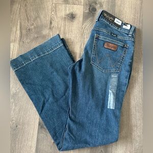 Women’s Wrangler Jeans